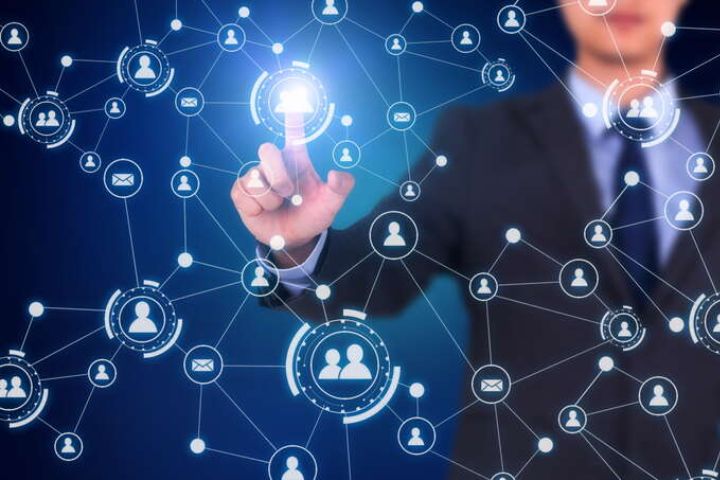 x战警金刚狼前传 X战警前传剧情是什么样的